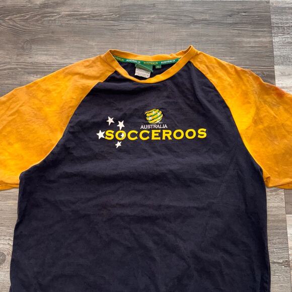 Australia Socceroos Black Yellow Mens XL Crewneck Sporty Soccer Raglan‎ T-Shirt - Picture 1 of 9